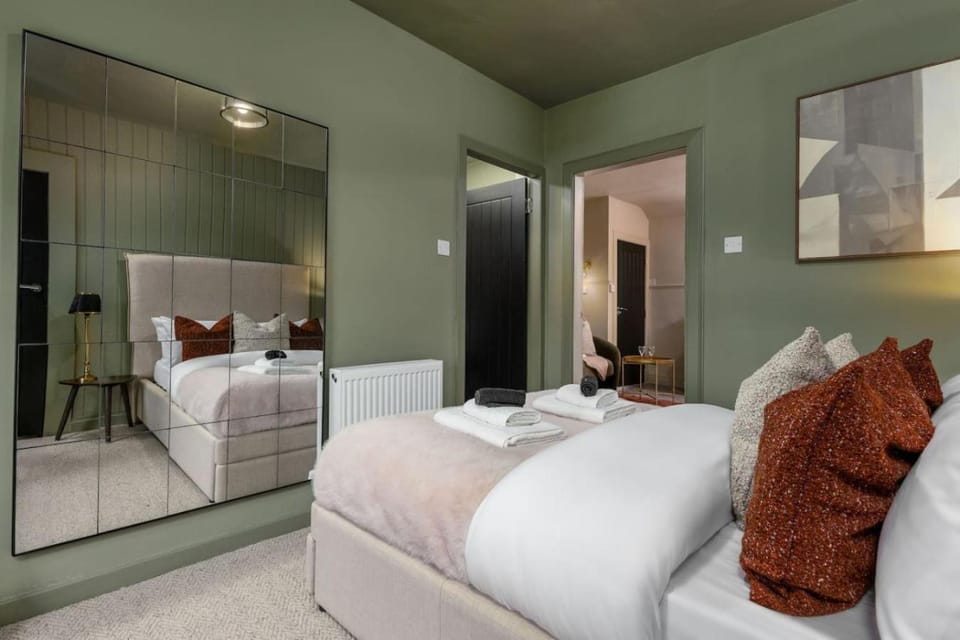 The Wallace Suite by The Wallace Monument Apartment in Stirling