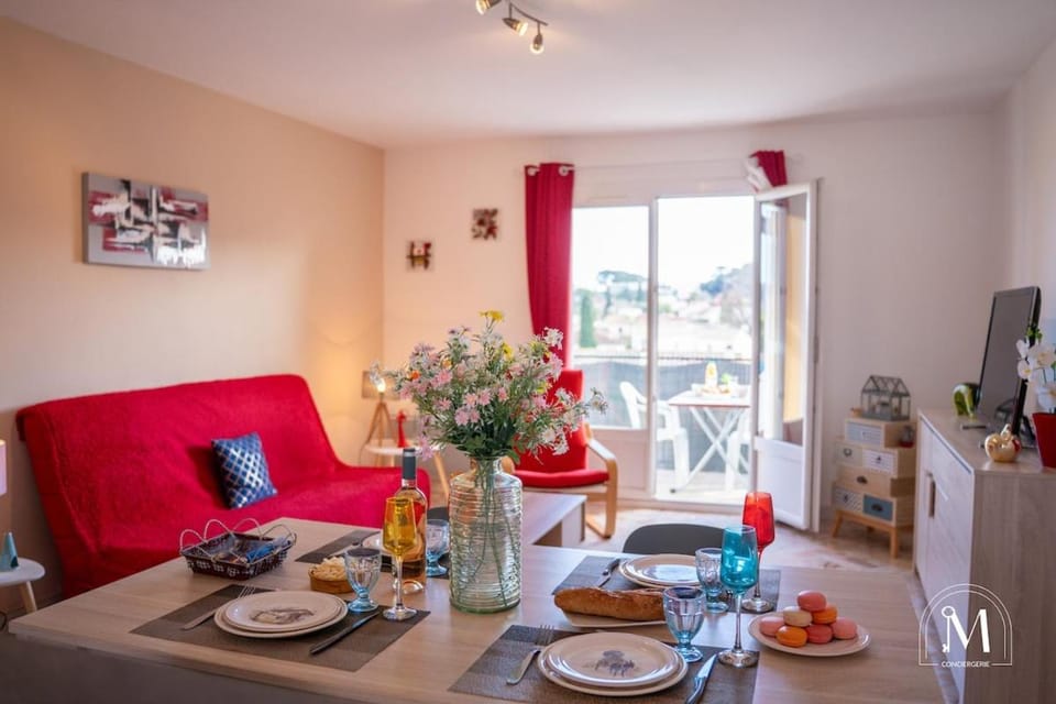 T2 climatisé dans une petite résidence Apartment in Sanary-sur-Mer