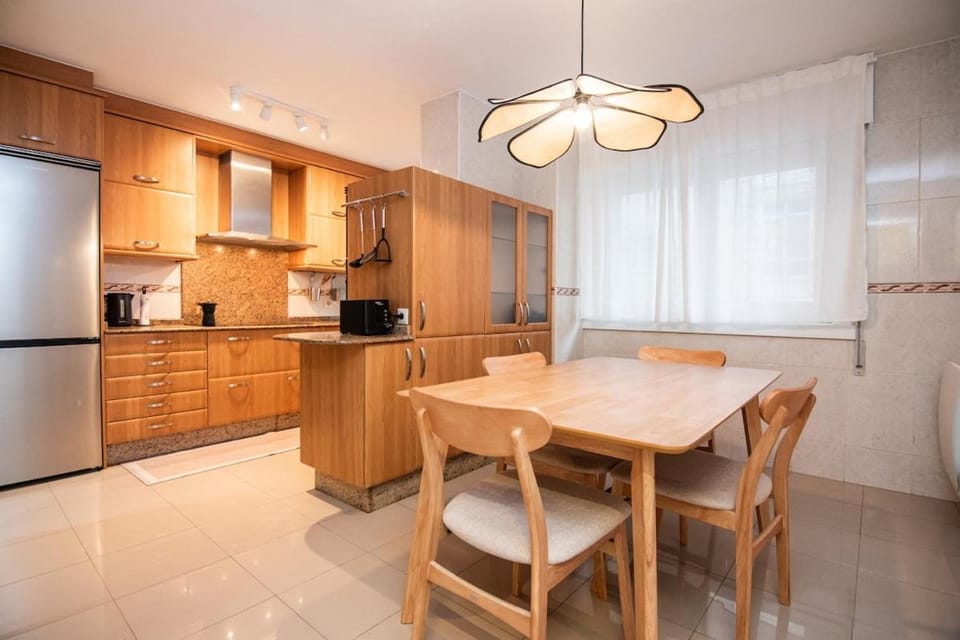 Comfortable and spacious apartment in A Coruña Apartment in A Coruna
