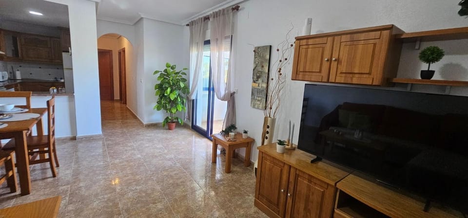 Communal lounge/ TV room, TV and multimedia, Living room