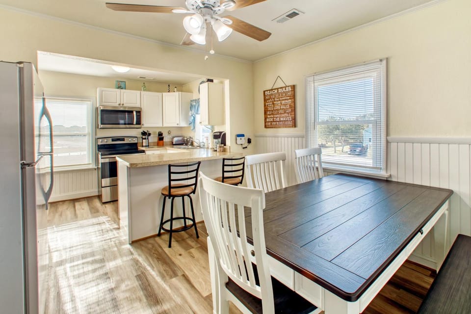 HA924 Cottage on 12 House in Hatteras Island