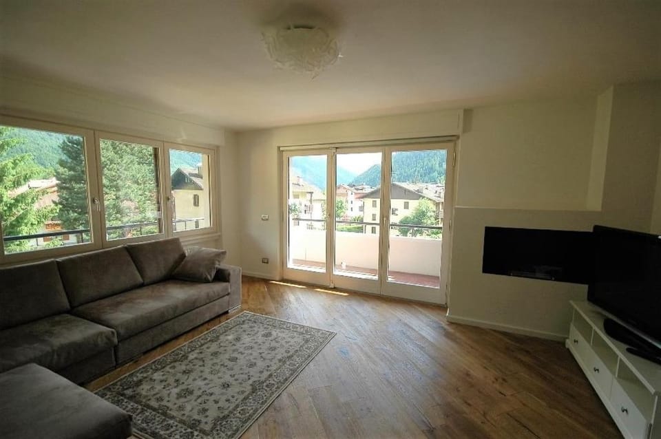 Charming three-room apartment in the Brenta Dolomites Apartment in Pinzolo