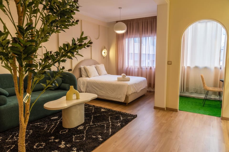 Central and timeless chic studio - Workspace with fast internet Apartment in Rabat