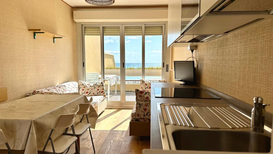 SE085 - Senigallia, nuovo bilocale fronte mare alle Piramidi Apartment in Senigallia