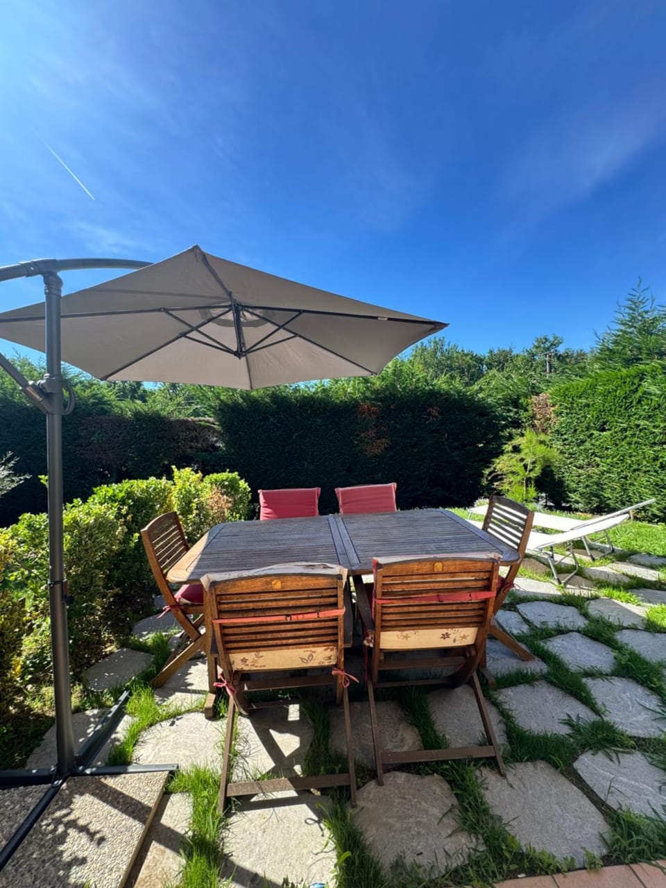 Natural landscape, Garden, Dining area, Garden view