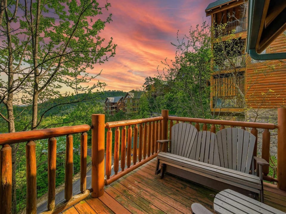Mountain Views - Hot Tub - Game Room - Sleeps 16 House in Pigeon Forge