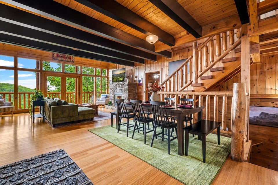 Mountain Views - Hot Tub - Game Room - Sleeps 16 House in Pigeon Forge