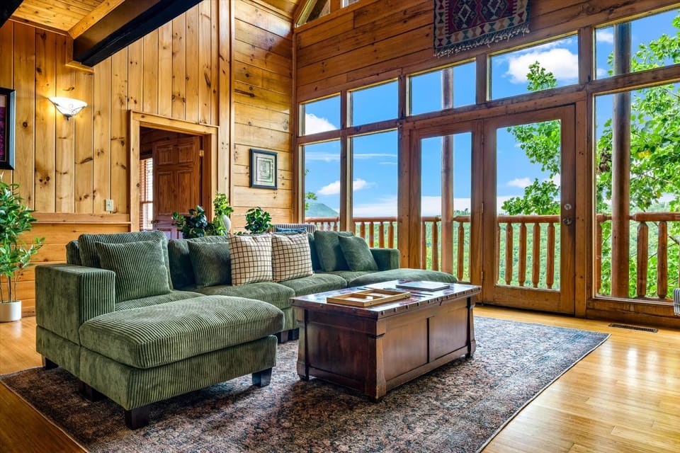 Mountain Views - Hot Tub - Game Room - Sleeps 16 House in Pigeon Forge