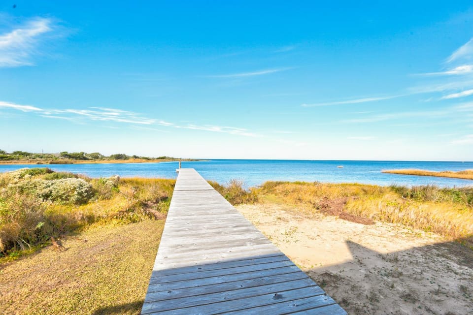 HASW01 Surf and Sound House in Hatteras Island