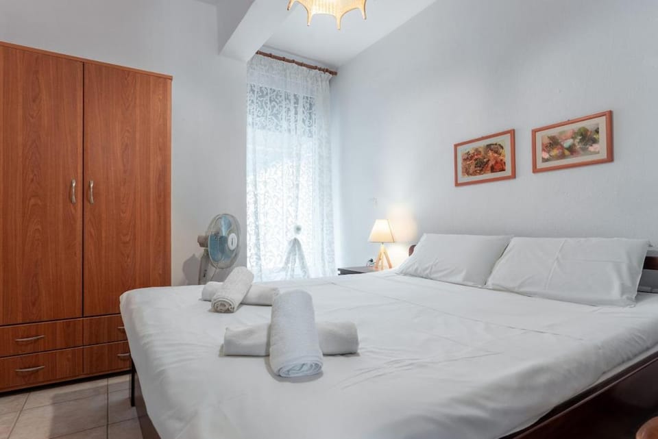 Bed, wardrobe