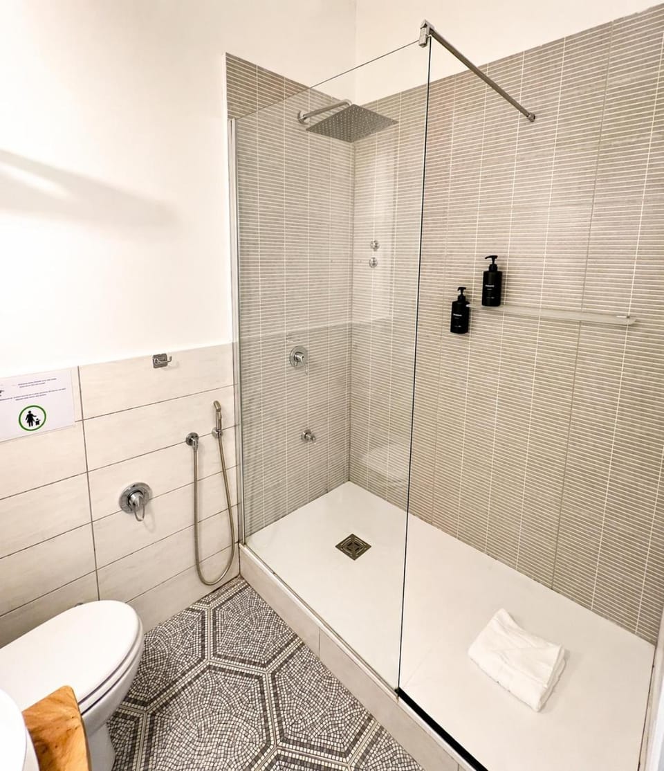 Parlamento room Historic Center Bathroom En-Suite Bed and Breakfast in Rome