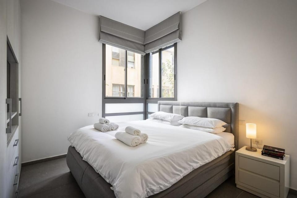 Mamad Stay on Iconic Sheinkin St by SeaNRent Apartment in Tel Aviv-Yafo