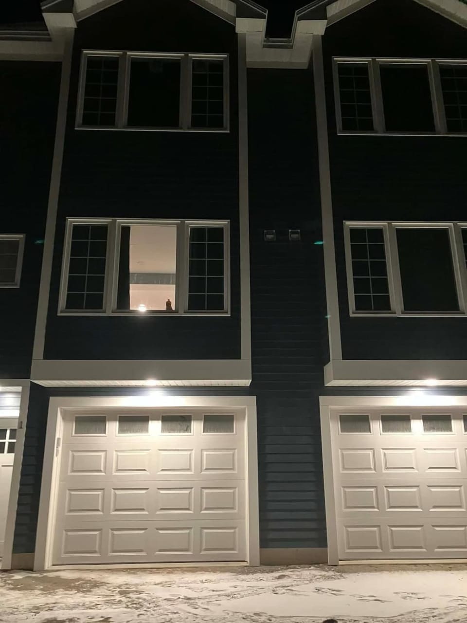 New Modern Townhouse by Bowdoin College & DT Unit 1 Apartment in Brunswick