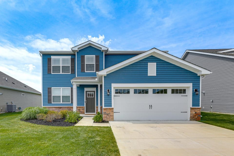 Shuttle to the Beach! Spacious Home in Millville House in Sussex County