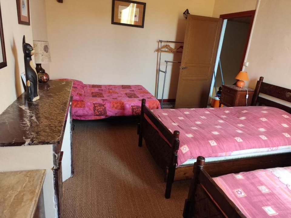 Gîte ferme équestre 9 à 12 places House in Occitanie