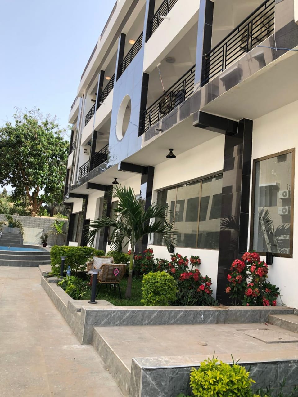 Property building, Balcony/Terrace, Garden view