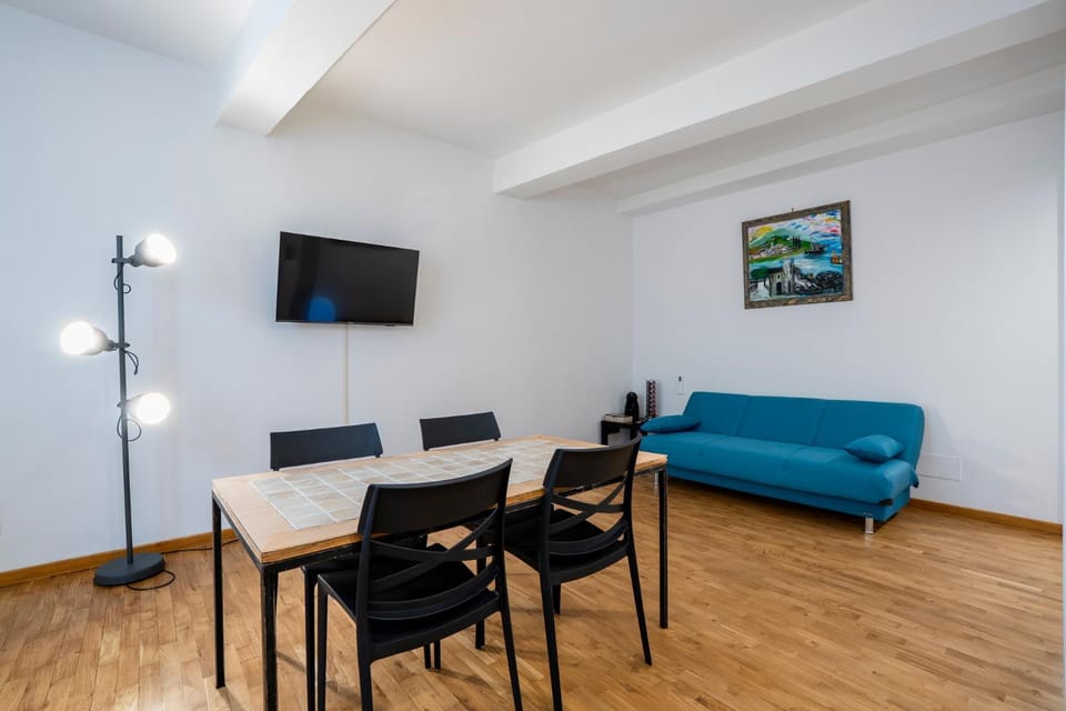 Communal lounge/ TV room, Communal lounge/ TV room, TV and multimedia, Living room, Dining area, Evening entertainment