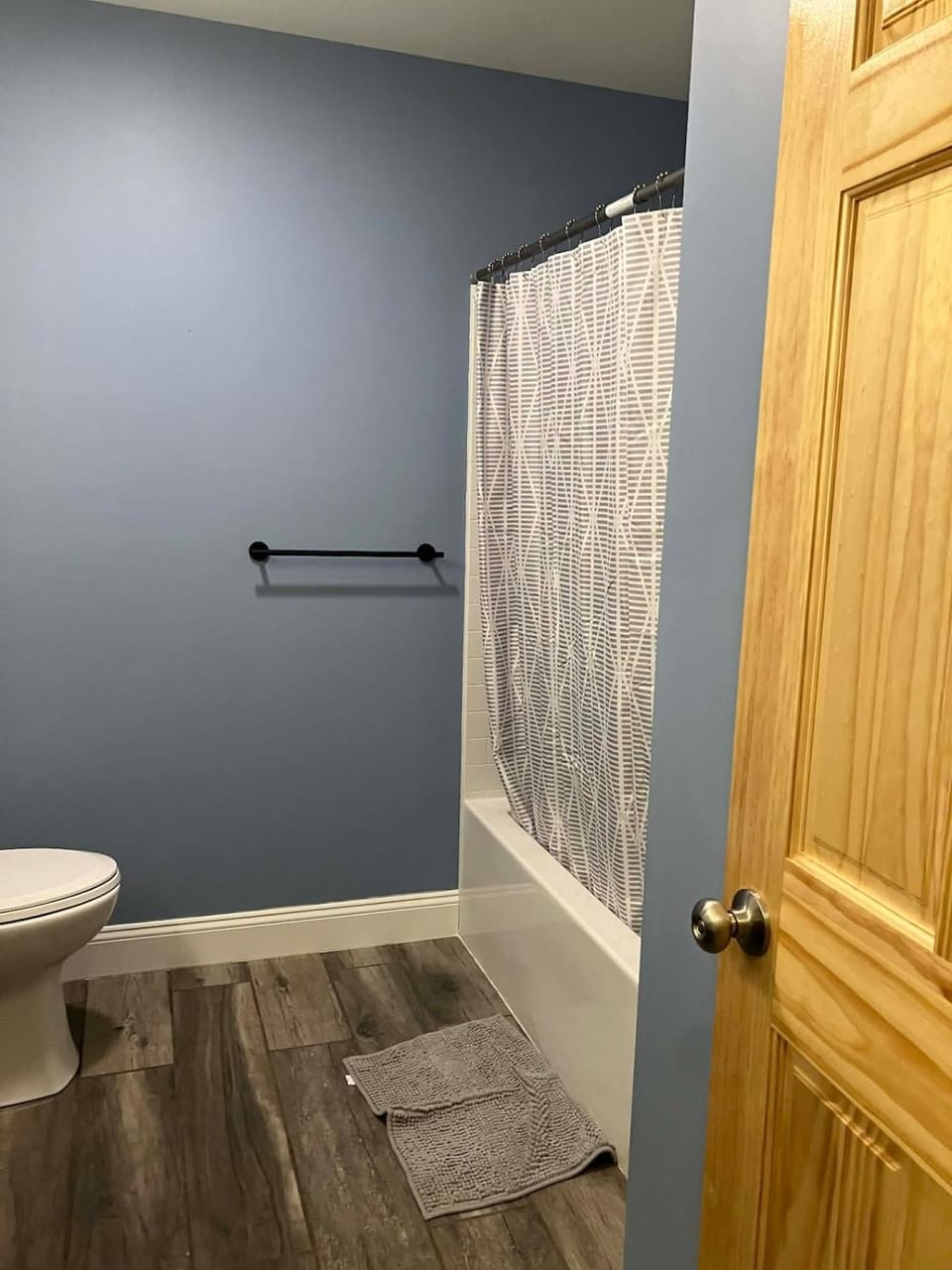 New Modern Townhouse by Bowdoin College & DT Unit 2 Apartment in Brunswick