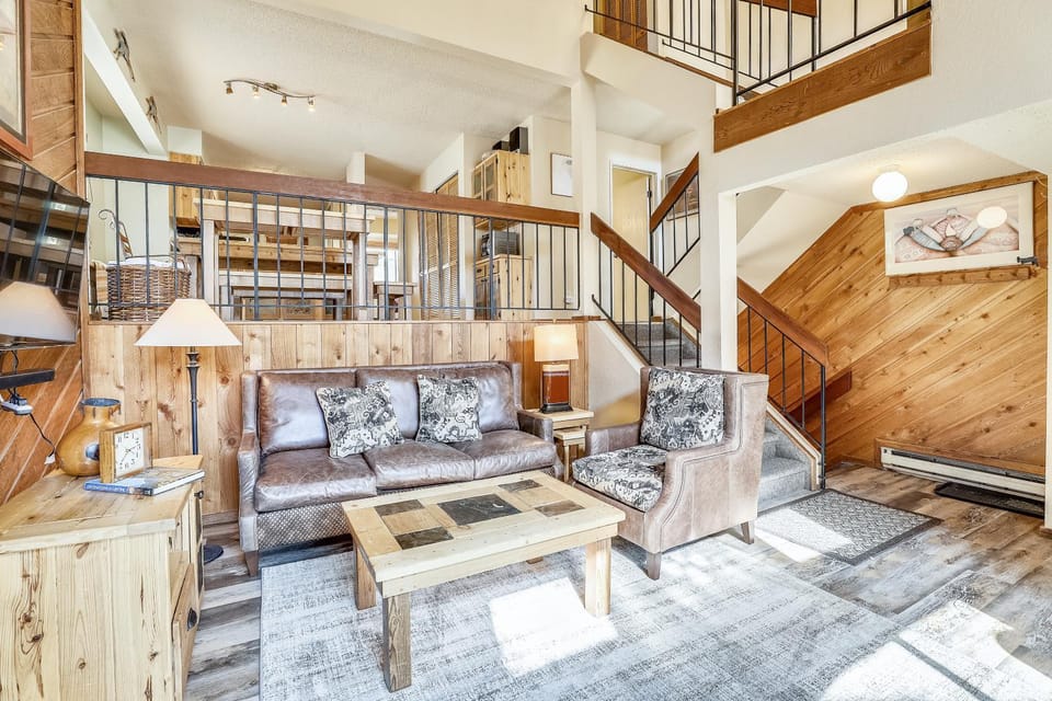 Cozy 3BR Townhome in Breckenridge, Cedars 2 House in Breckenridge