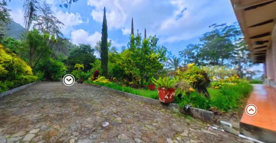 Villa Tahiti House in Valle del Cauca