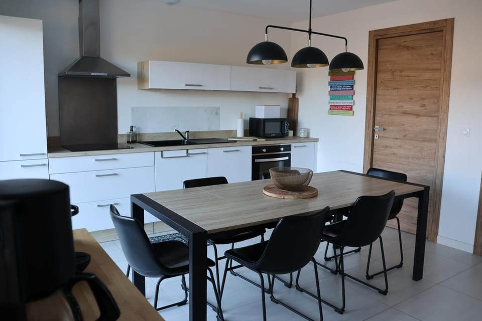 Kitchen or kitchenette, Dining area, dishwasher, oven, stove, kitchen