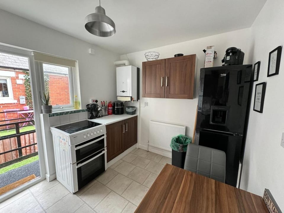 Lushlets City Centre house sleeps 35 House in Cardiff