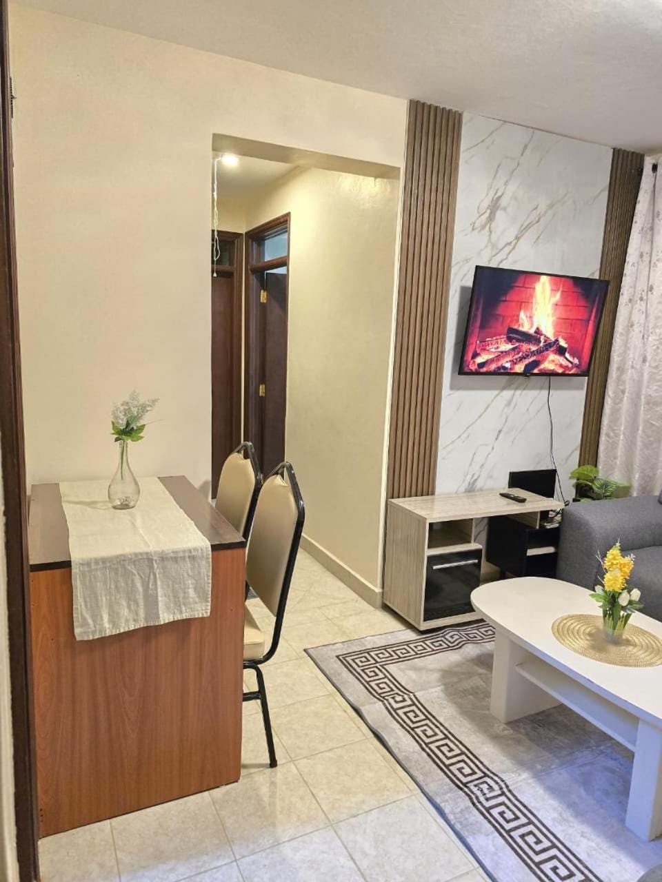 TV and multimedia, Living room, Dining area, Evening entertainment
