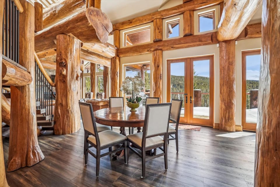 Experience luxury at Clowsgill Holme, a spacious 5-bedroom retreat in Breckenridge! House in Summit County
