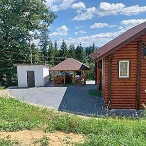 Садиба Говерла House in Ukraine