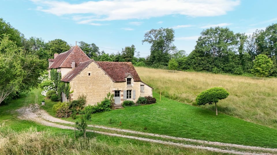 Property building, Natural landscape, Garden, Garden view