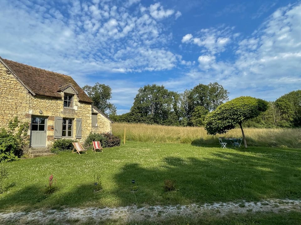Property building, Natural landscape, Garden, Garden view
