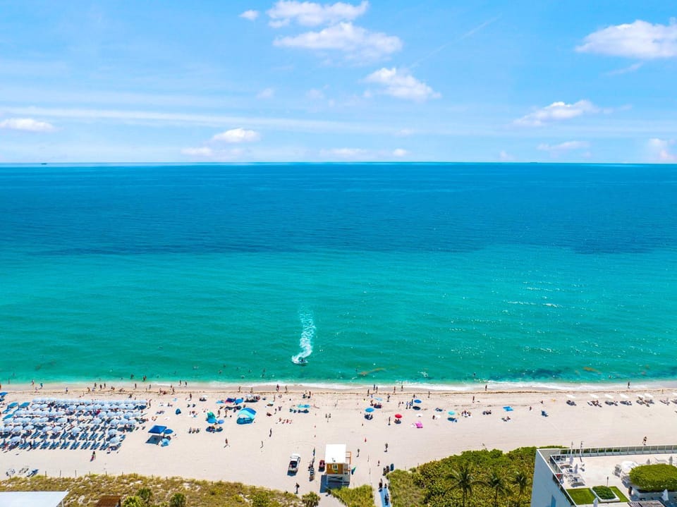 Bird's eye view, Beach