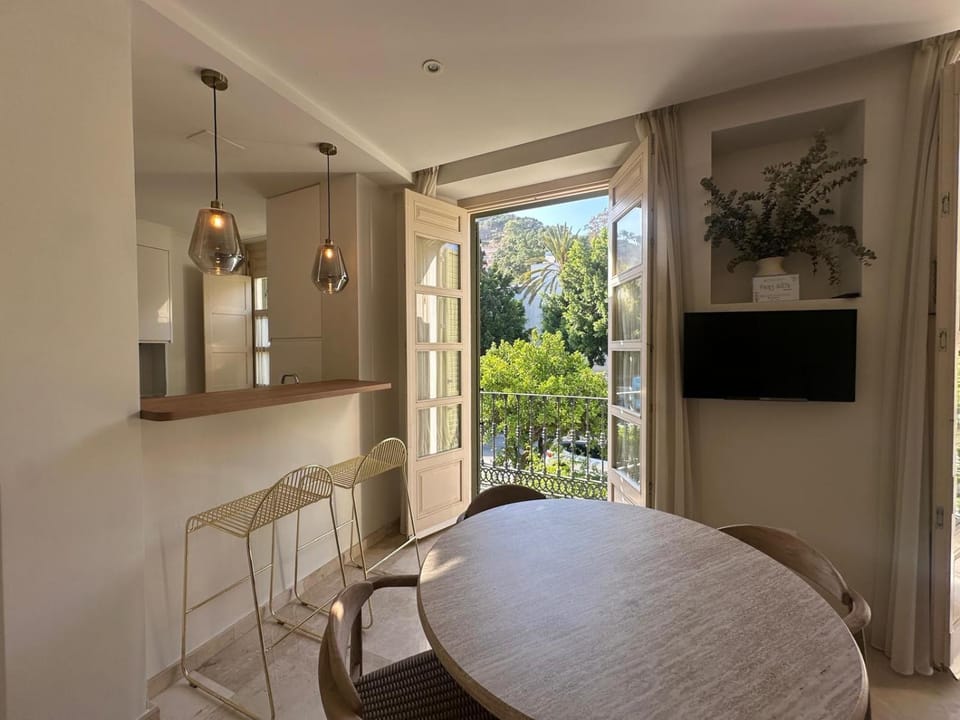 Urbe10 Pries Suite Apartment in Malaga