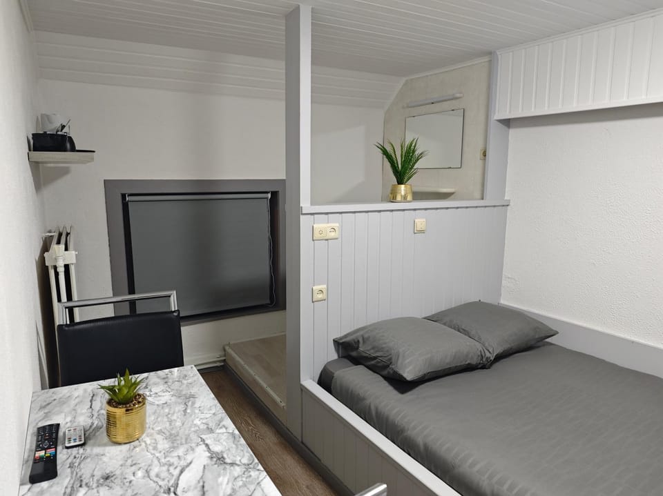 Chambre confortable pour 2p Vacation rental in Ostend