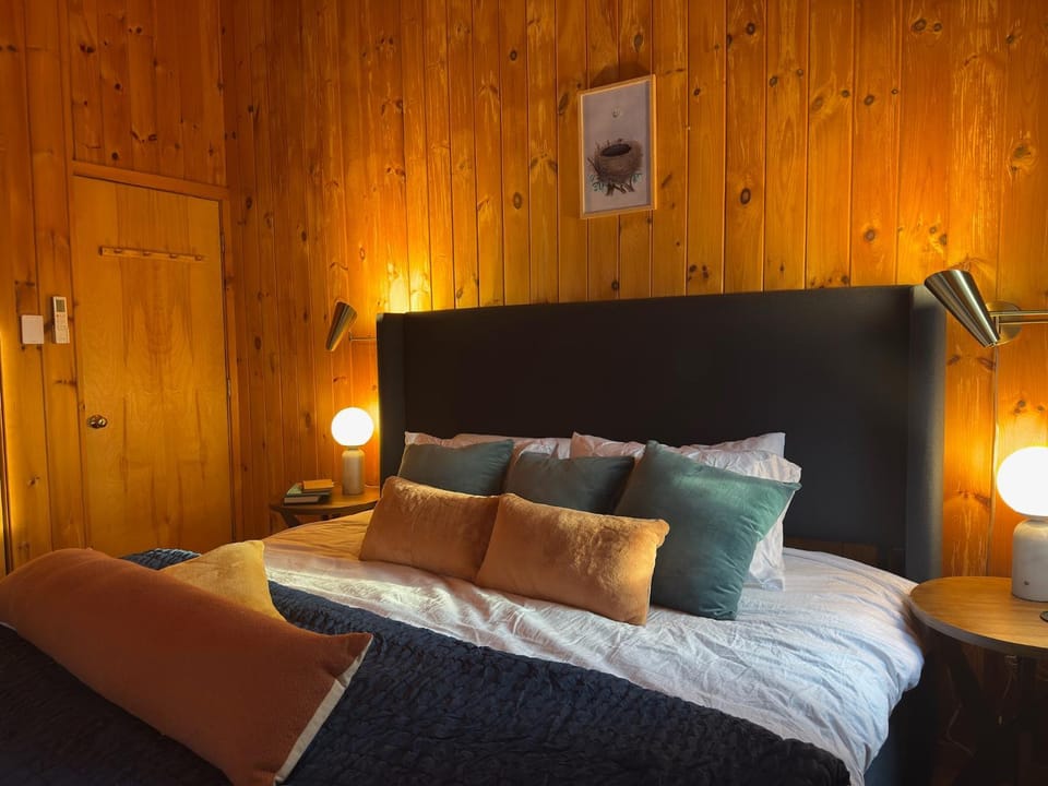 The Owl & Firefly - Family Cabin with Climbing Wall Cabin in Otis