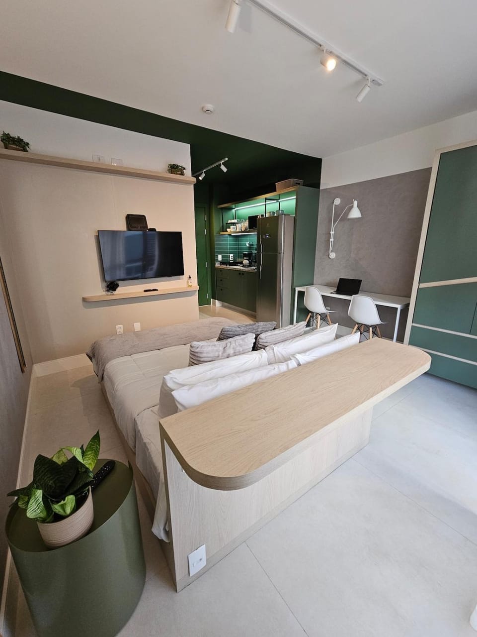 TV and multimedia, towels