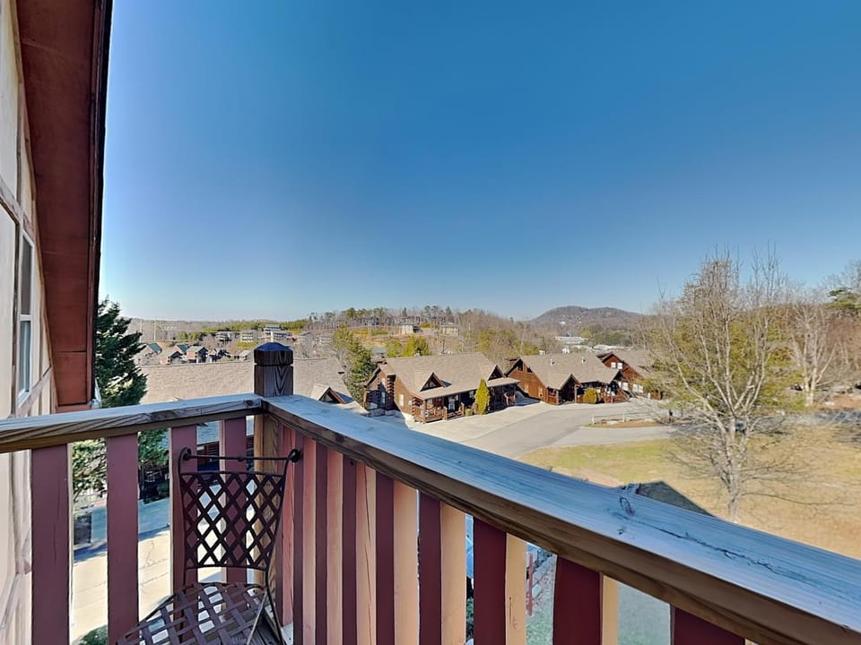 Day, Neighbourhood, View (from property/room), Balcony/Terrace, Mountain view