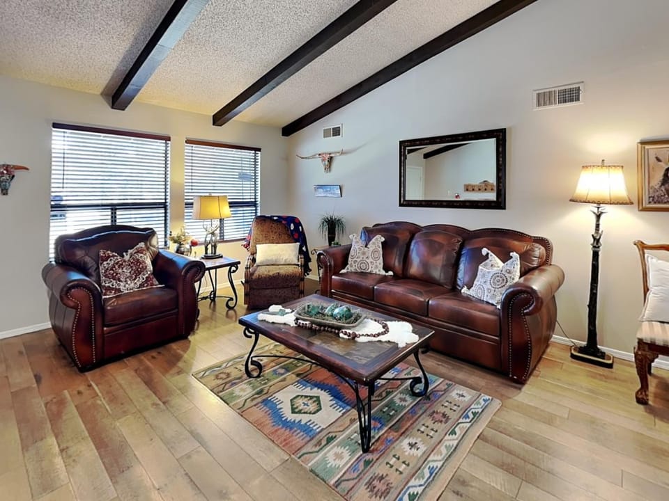 Living room, Seating area, furniture, air conditioner