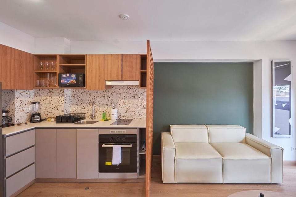 Kitchen or kitchenette, Living room