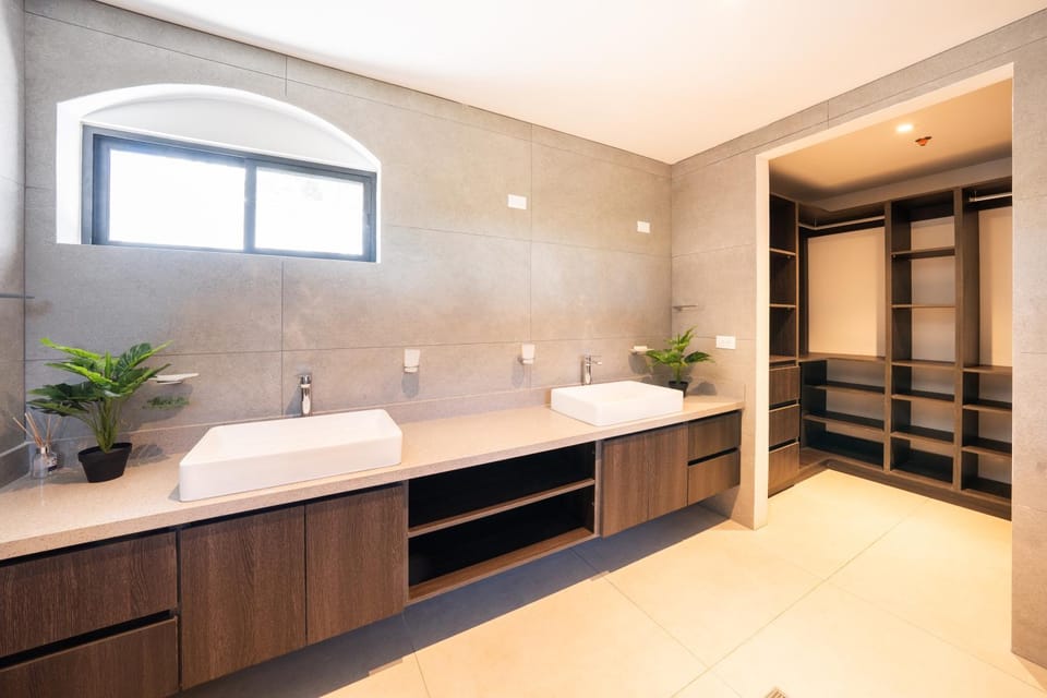 Stunning Condo at The Pearl in Jaco Beach Apartment in Jaco