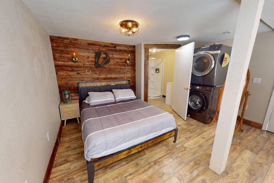 Train Themed Hobo Hideaway Near City Square Apartment in Ozark Mountains