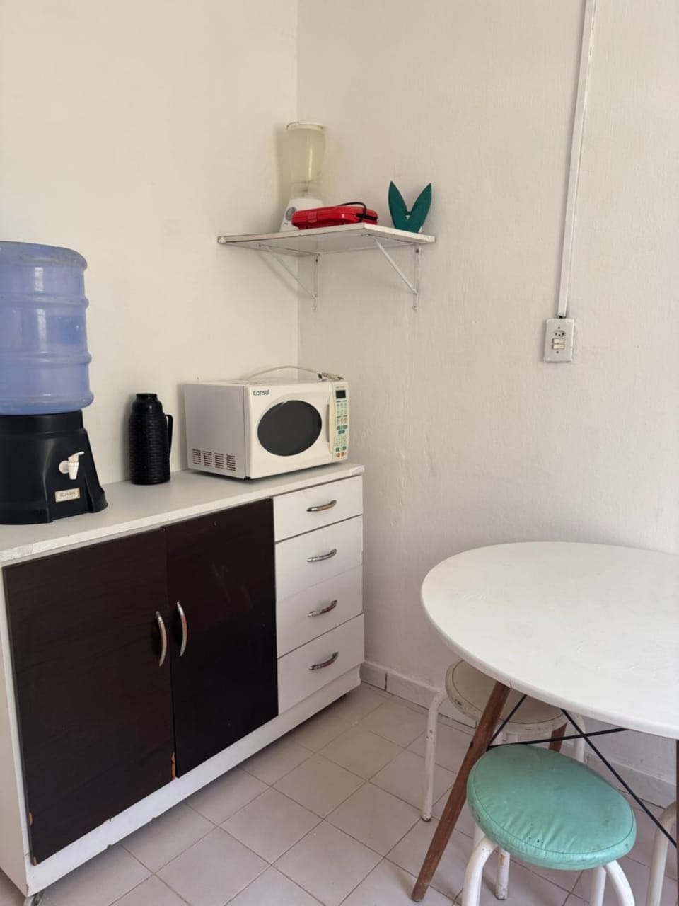Kitinet para 03 em Boa Viagem próximo aeroporto e praia House in Recife