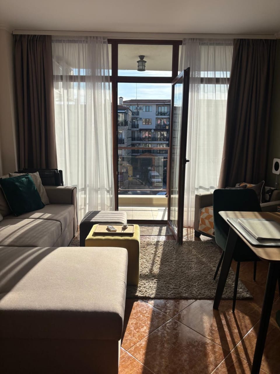 Balcony/Terrace, Living room, Seating area, Dining area