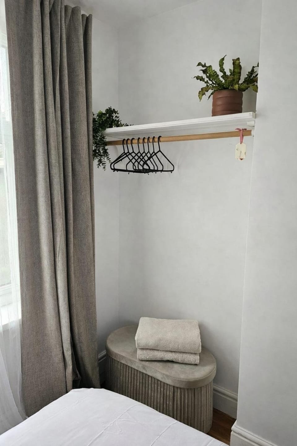 Cardiff Mini Retreat Bed and Breakfast in Cardiff
