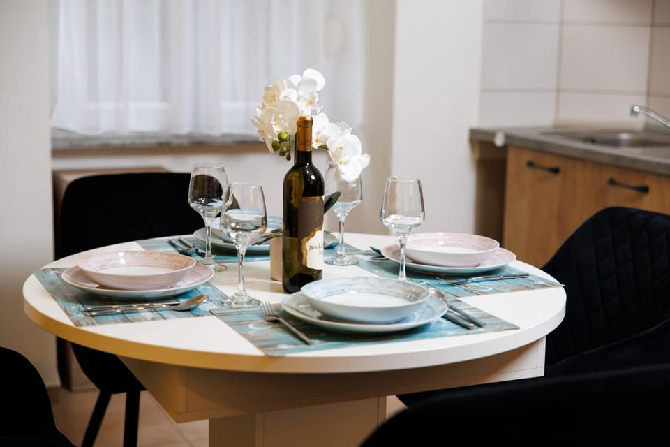 Kitchen or kitchenette, Dining area, kitchen, kitchen
