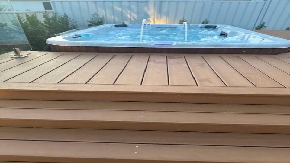 Hot Tub, Other
