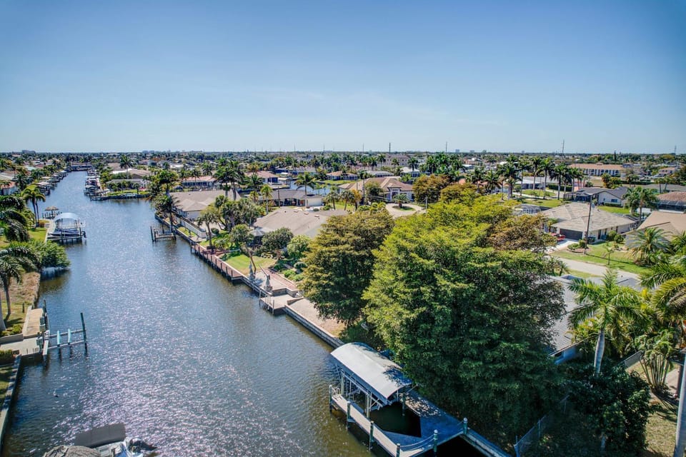 Boat Dock & Pool: Canal-Front Cape Coral Gem! House in Cape Coral