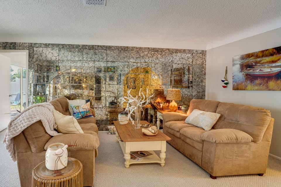 Boat Dock & Pool: Canal-Front Cape Coral Gem! House in Cape Coral