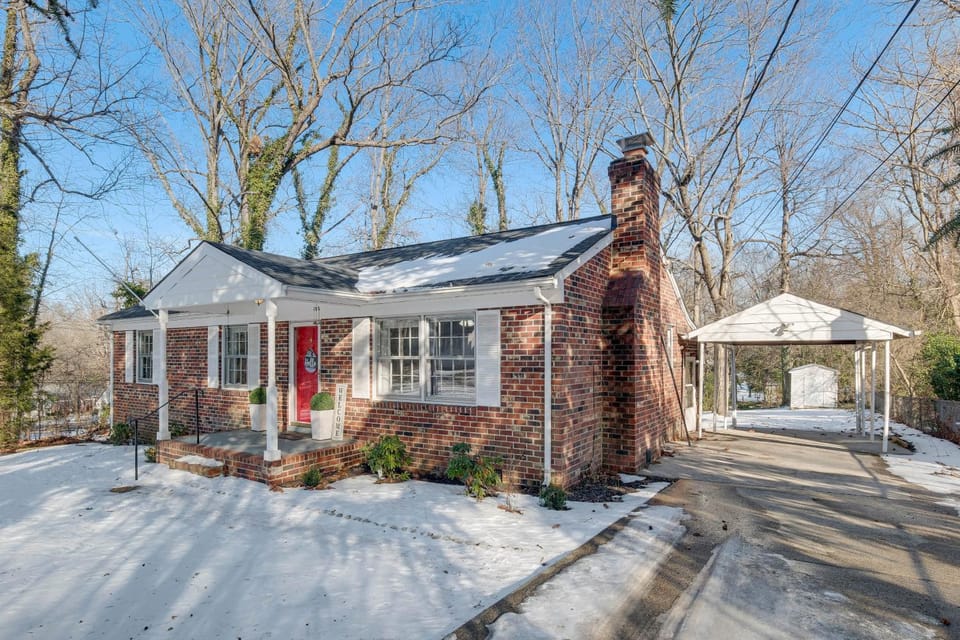 Near Hospitals & Attractions: Richmond Getaway! House in Chesterfield County