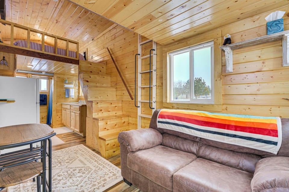 Cute Couple's Tiny Home, 8 Mi to Downtown Helena! Apartment in Idaho